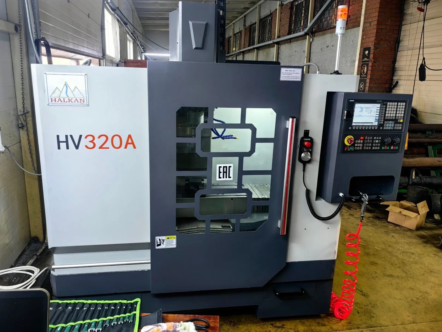 ������������ �������������� ����� HALKAN HV320A � ��� Siemens808d